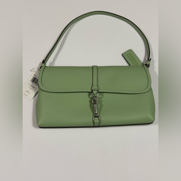 Coach Handbags - Coach Leather GLV Hamptons Bag ~ Shoulder Bag ~ Pale Pistachio CP132